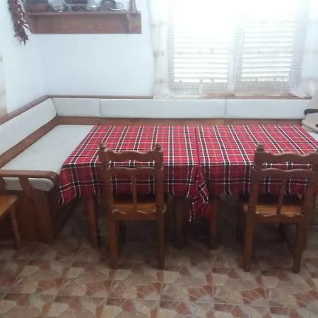 Holiday home Къща За Гости Кашокови *